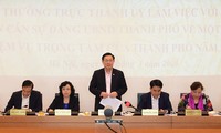 Lãnh đạo Thành ủy Hà Nội họp bàn giải pháp phát triển kinh tế xã hội