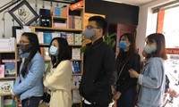 Cây 'ATM sách' miễn phí đầu tiên tại Hà Nội giúp thêm nhiều người tiếp cận tri thức