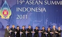ASEAN memperkuat  kerjasama  industri pertahanan.