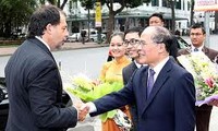 Sekjen Vietnam  Nguyen Phu Trong  terima Ketua Senat Cile 