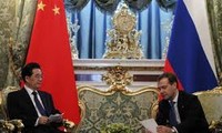 Rusia dan Tiongkok menandatangani berbagai kontrak  perdagangan  gas bakar