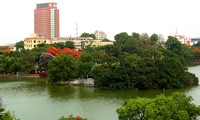 Musim panas di kota Hanoi, Vietnam
