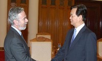 Perdana Menteri Vietnam Nguyen Tan Dung menerima Menteri Luar Negeri Brasil