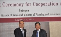 Vietnam dan Republik Korea  menandatangani notulen kerjasama  di bidang negara-swasta.