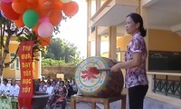 Pembukaan Tahun Ajar baru di SD Bac Ly- propinsi Ha Nam