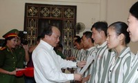  10.000 nara pidana mendapat  toleransi pada Hari Nasional Vietnam 2012