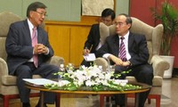 Deputi PM Vietnam, Nguyen Thien Nhan menerima Direktor  WHO urusanKawasan  Pasifik Barat 
