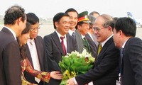 Ketua MNVN Nguyen Sinh Hung mengakhiri kunjungan menghadiri ASEP-7 di Laos