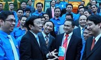 Presiden Truong Tan Sang menerima pemuda tipikel yang pandai  melakukan ekonomi 