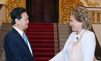 PM Vietnam Nguyen Tan Dung menerima Ketua Dewan Federal (Senat) Parlemen Federasi Rusia