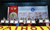 Dokter muda Vietnam melatih moral dan profesi demi kesehatan masyarakat