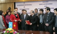 Kementerian Pendidikan dan Pelatihan Vietnam menandatangani permufakatan tentang koordinasi aktivitas dengan  UNESCO 