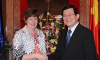 Presiden Vietnam, TruongTan Sang menerima Ketua Mejelis Rendah Australia, Anna Burke