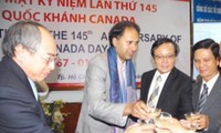  Rapat umum memperingati Ult ke-40 penggalangan hubungan diplomatik Vietnam-Kanada