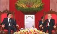 Para pemimpin Partai dan Negara menerima PM Dewan Negara Republik Rakyat Tiongkok, Li Keqiang