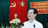 PM Vietnam, Nguyen Tan Dung mengunjungi  propinsi Kon Tum, Gia Lai