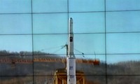 Reaksi AS dan Republik Korea setelah RDR Korea  meluncurkan percobaan rudal