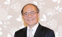 Ketua MNVN, Nguyen Sinh Hung melakukan kunjungan resmi di Swiss
