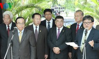 Partai yang  berkuasa dan Partai oposisi: dua  Partai yang  besar di Kamboja sepakat dengan cara reformasi NEC