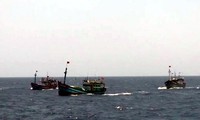Kaum nelayan   mendapat bantuan  suku bunga  dari Bank  untuk merapati laut