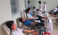Propinsi Quang Ngai memuliakan pemberi donor darah  sukarela yang tipikel