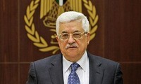 Presiden Palestina menemui pemimpin gerakan Islam Hamas 