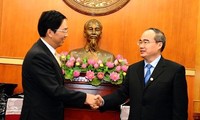 Ketua Pengurus Besar Fron Tanah Air Vietnam menerima Duta Besar Tiongkok di Vietnam