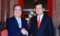 Presiden VN, Truong Tan Sang menerima Gubernur  propinsi Ibaraki, Jepang