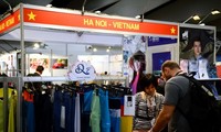Badan usaha Vietnam menghadiri Pekan raya sumber barang internasional di Australia tahun 2014