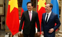 Perdana Menteri Federasi Rusia melakukan kunjungan resmi di Vietnam