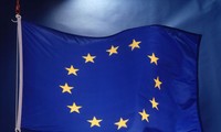 Uni Eropa memperingatkan akan menghentikan perundingan tentang masalah masuknya Macedonia