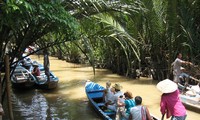 Konferensi promosi investasi pada bidang pariwisata hijau Daerah Dataran Rendah sungai Mekong 2015