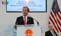 Peringatan ultah ke-20 penggalangan hubungan diplomatik Vietnam-AS di Washington DC