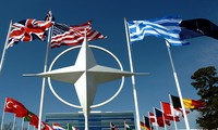 NATO memperkuat hadir-nya di negara-negara kawasan Baltik