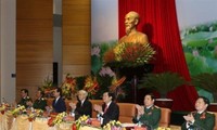 Sekjen KS PKV Nguyen Phu Trong menghadiri Kongres Partai Komunis dalam Tentara