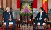  Presiden Vietnam,  Truong Tan Sang menerima Gubernur kota Saint- Petersburg, Federasi Rusia 