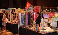 Vietnam secara aktif  berpartisipasi pada Pekan Raya Amal  Asosiasi Wanita Asia-Pasifik