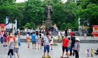 Kota Hanoi menciptakan daya tarik yang  lain dari yang  lain bagi para turis