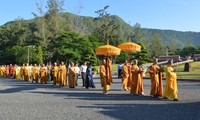 Mega upacara mengenangkan dan menyatakan balas budi  kepada para Martir di pulau Con Dao