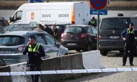 Belgia menemukan lagi banyak senjata dalam mobil yang menuju ke rumusan orang di Antwerp