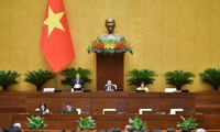 Intense débat à l'Assemblée nationale sur la réforme de la TVA au Vietnam