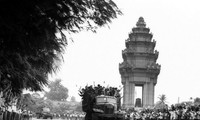 Камбоджийские СМИ воспевают помощь Вьетнама в свержении режима геноцида