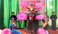 Народность Х’Монг в уезде Меовак встречает ранний весенний праздник