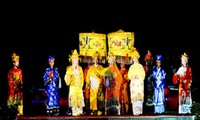 Театр «Туонг» представляет традиционное сценическое искусство на суд зрителей-иностранных туристов