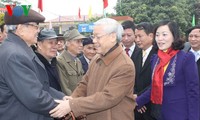 Генсек ЦК КПВ Нгуен Фу Чонг посетил провинцию Ниньбинь