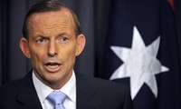 Премьер-министр Австралии: пропавший малайзийский самолет пропал на море