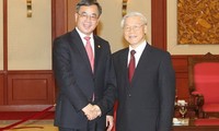 Генсек ЦК КПВ Нгуен Фу Чонг принял делегацию компартии Китая