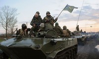 Новые украинские власти не собираются выводить войска с востока страны