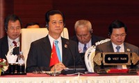 Премьер-министр Нгуен Тан Зунг: Вьетнам решительно защищает свои суверенитет и справедливые интересы