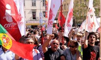 В Португалии прошли массовые акции протеста против политики «затягивания поясов»